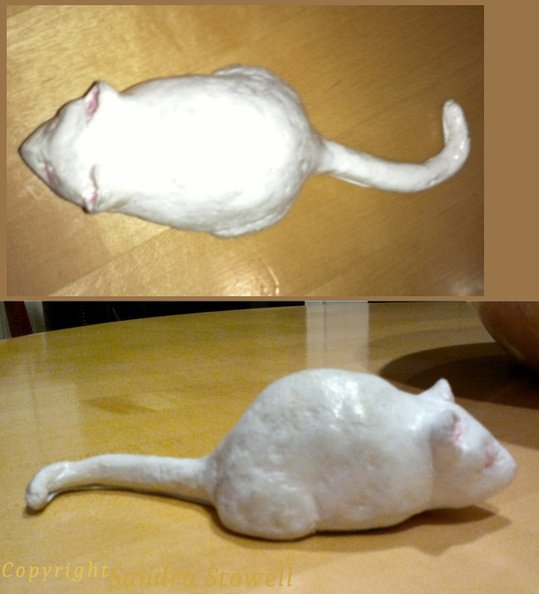 White mouse for Xmas.jpg